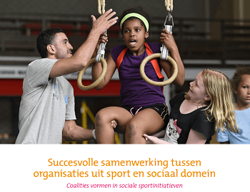 Voorkant factsheet Succesvolle samenwerking tussen organisaties uit sport en sociaal domein