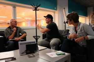 Deelnemers aan Project JongGras Advies in gesprek met elkaar