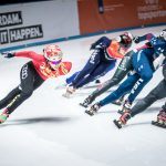 Shorttrackers tijdens een wedstrijd op het WK 2017 in Rotterdam
