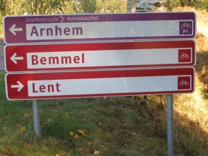 routeborden voor snelfiets routes rondom Arnhem